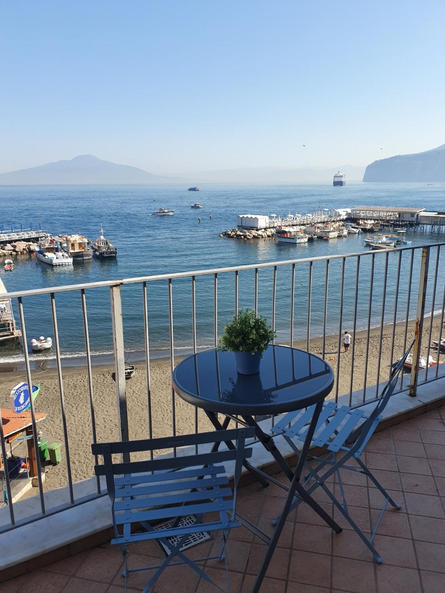 Apartmán Sea View Casa Anna Sorrento Exteriér fotografie